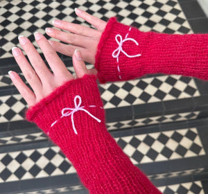 Hand knitted fingerless bow gloves red/pink